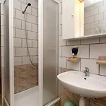 Apartment With Parking Space - 5553