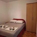 Apartment With Parking Space - 5553 *