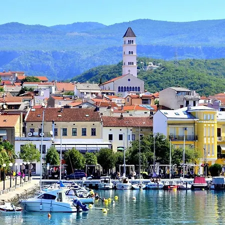 With A Parking Space - 5553 * Crikvenica