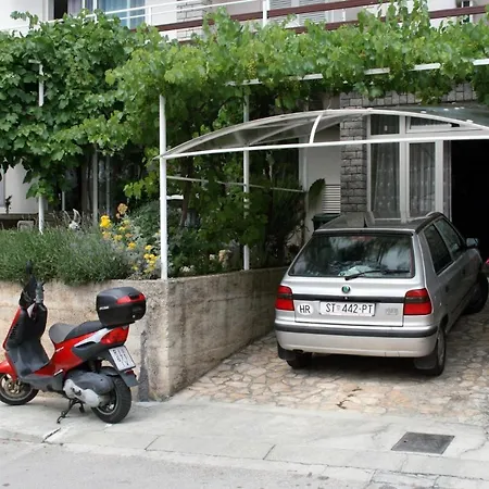 With A Parking Space - 5553 Apartment Crikvenica