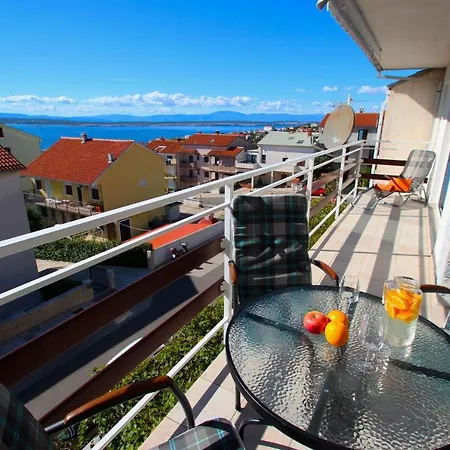 With A Parking Space - 5553 Crikvenica