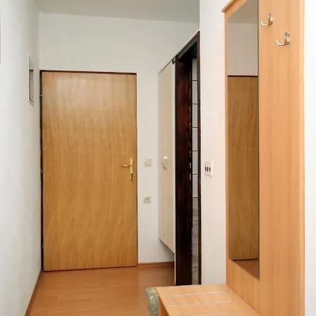 Apartment With Parking Space - 5553