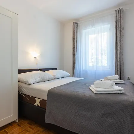 With Parking Space - 5553 Apartment