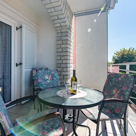 With Parking Space - 5553 Apartment *