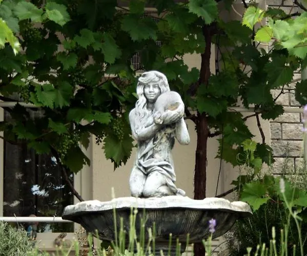 With Parking Space - 5553 Crikvenica