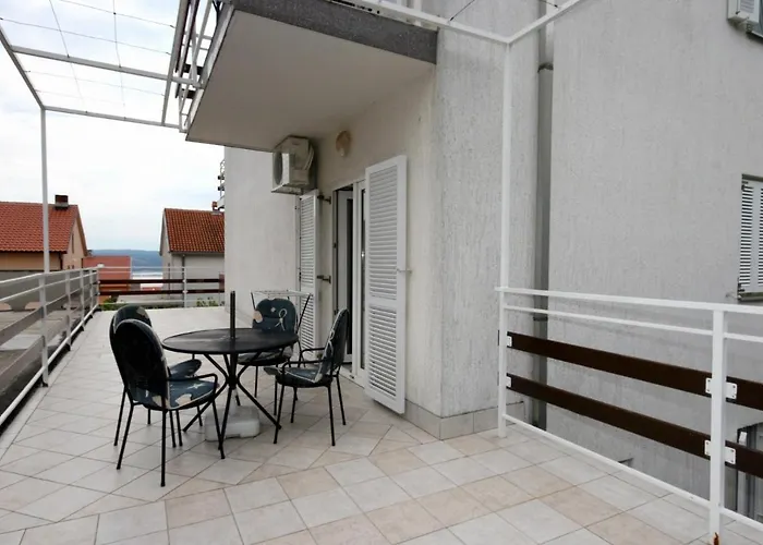 Apartman With Parking Space - 5553 *