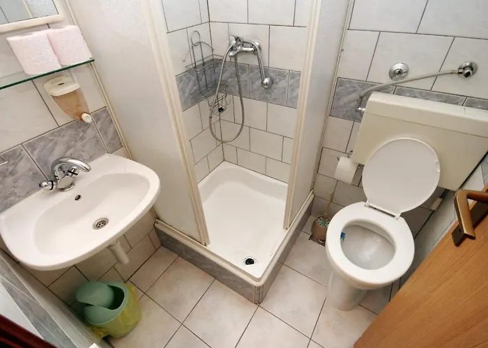With Parking Space - 5553 Apartman Crikvenica